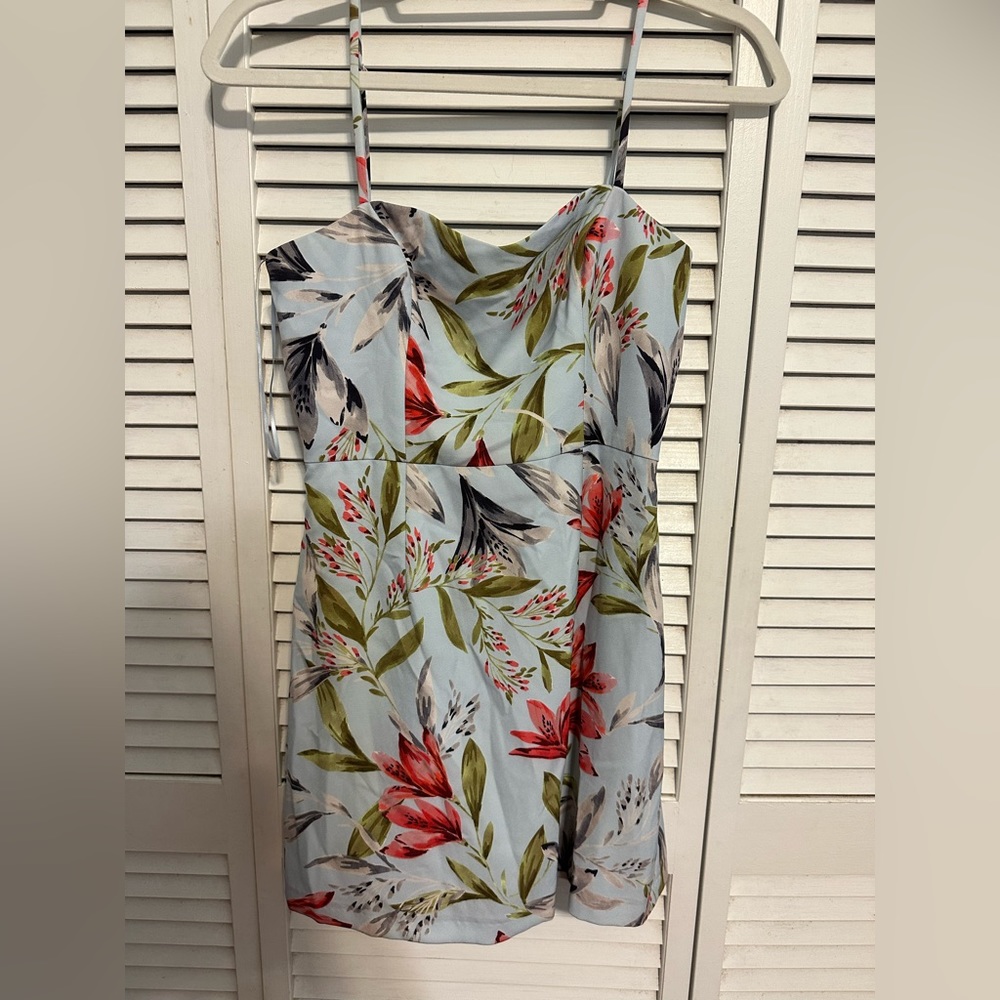 Gorgeous French Connection floral mini dress